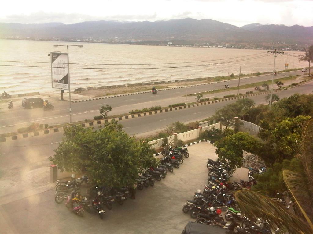 Grand Duta Hotel Palu Exterior foto